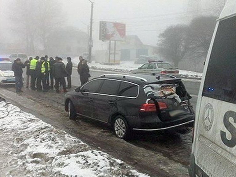 На выезде из Хмельницкого столкнулись  четыре  машины (ФОТО)