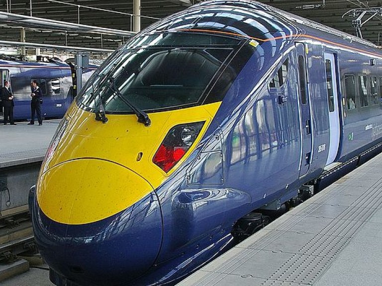 В Великобритании билеты на поезда заменят сканированием сетчатки глаза