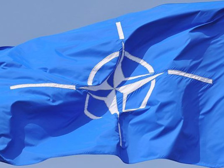 Страны НАТО увеличили оборонные бюджеты на 10 миллиардов долларов в 2016 году