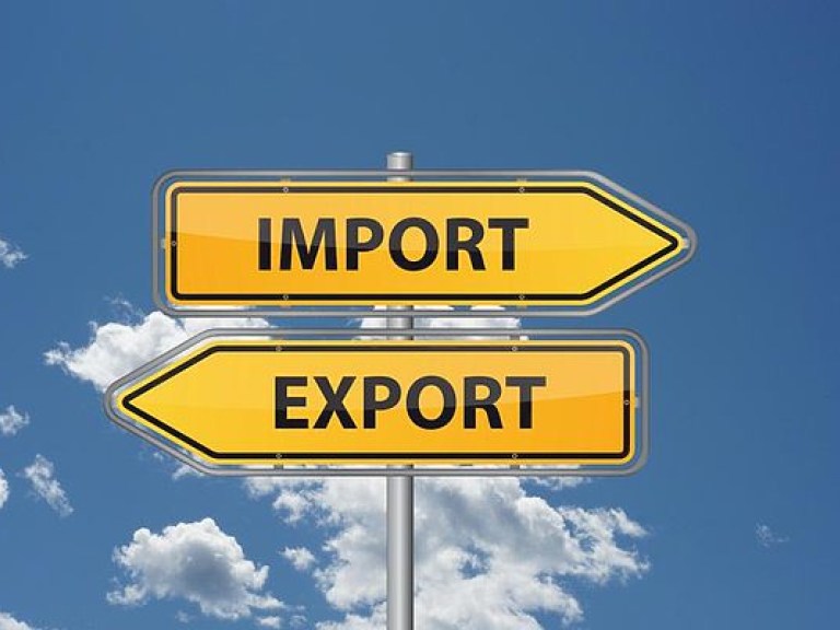 Импорт товаров в Украину за год превысил экспорт почти на 3 миллиарда долларов