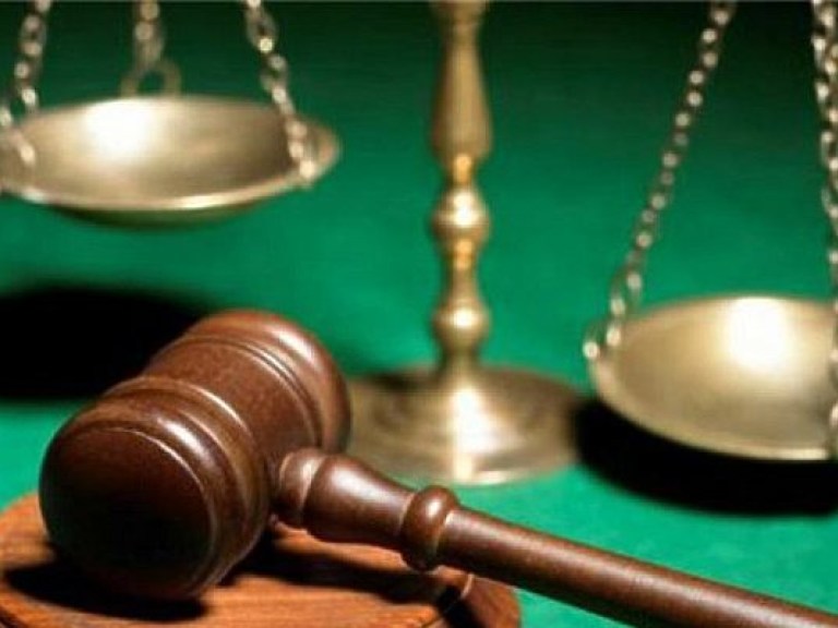 Конституционный суд отложил рассмотрение закона о предотвращении коррупции