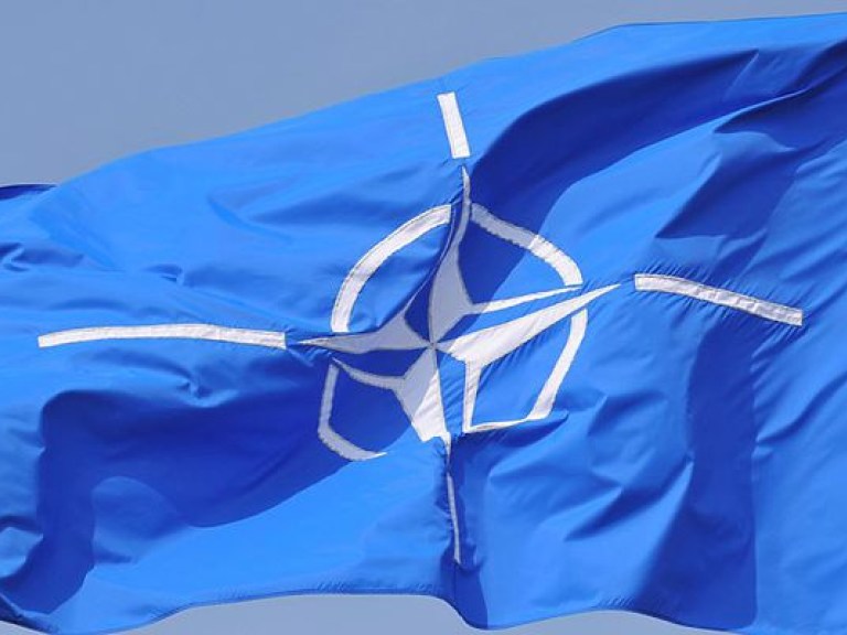 НАТО намерено расследовать авиакатастрофу под Смоленском