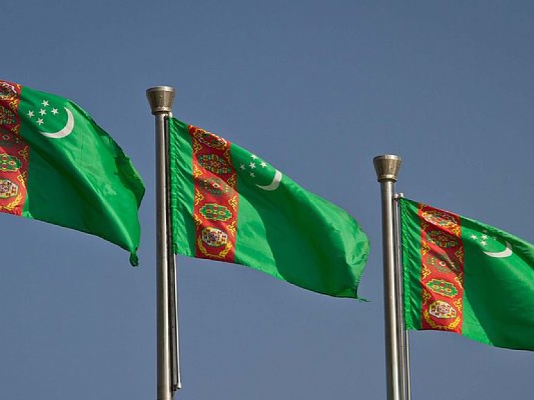 Президент Туркмении официально вступил в должность