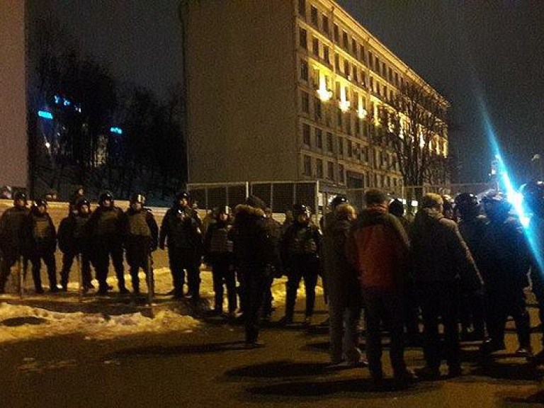 В центре Киева произошли столкновения митингующих с правоохранителями (ФОТО, ВИДЕО)