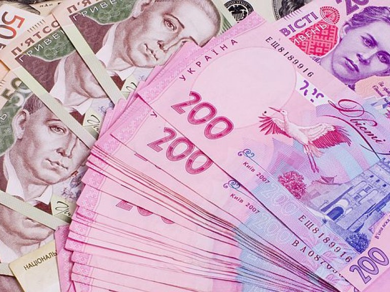 Украина за год потратила на обслуживание госдолга 96 миллиардов гривен