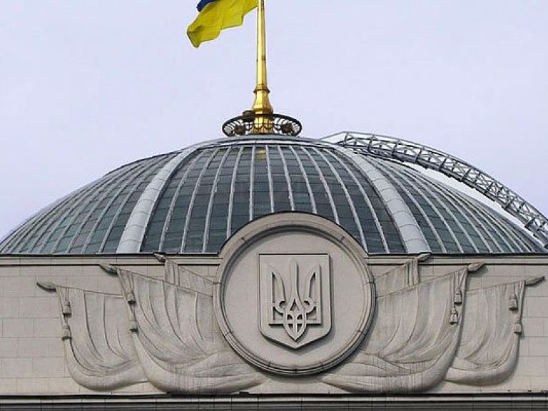 Рада приняла закон о выделении земли в центре Киева под музей Небесной сотни
