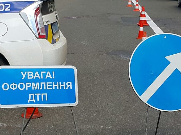 ДТП в Киеве: 19-летняя девушка попала под авто (ФОТО, ВИДЕО)