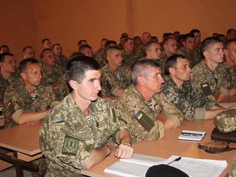 В Киеве экстренно собрали высшее руководство вооруженных сил Украины