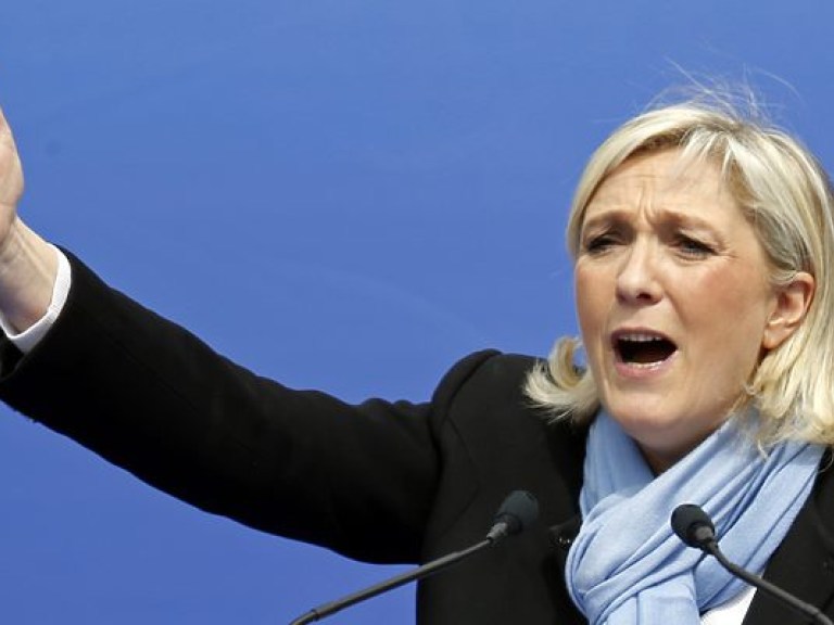 Ле Пен прочат победу в первом туре выборов во Франции