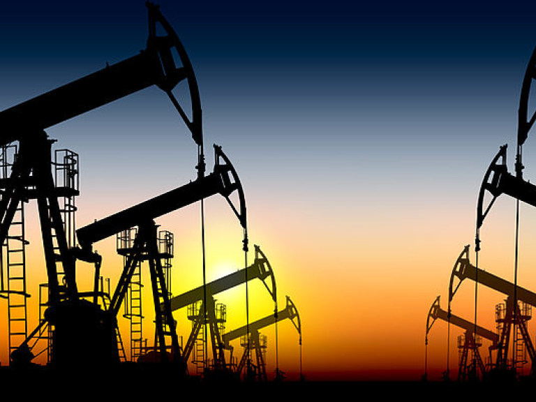 Нефть Brent торгуется на уровне 56,61 доллара за баррель