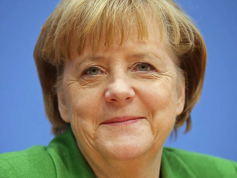 Меркель официально выдвинули кандидатом на пост канцлера Германии