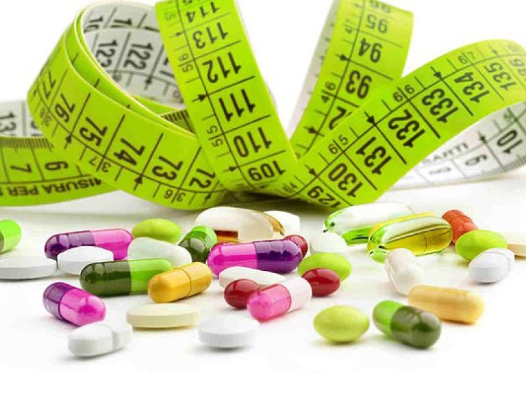Диетолог рассказал о вреде таблеток для похудения