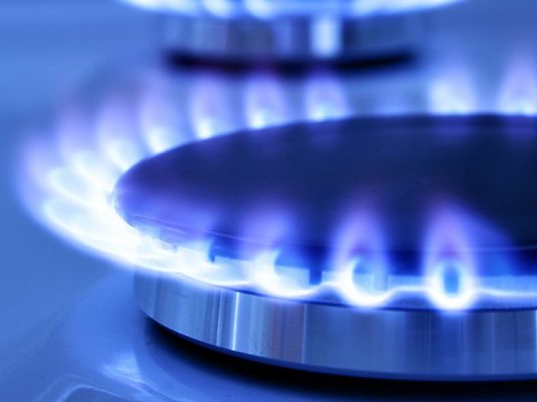 Эксперт: Удешевление  газа из Европы сыграет на руку украинским промышленникам, но на цену для населения не повлияет