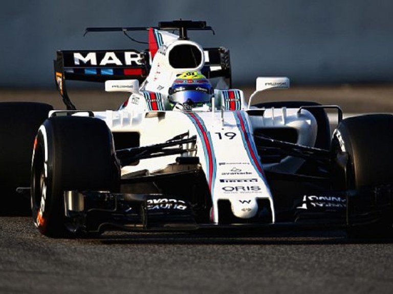 Гонщики «Формулы-1» опробовали новые болиды на тестах в Барселоне (ФОТО)