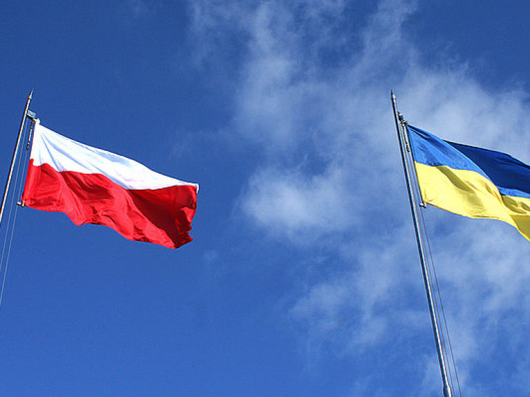 Польша будет настаивать на выполнении Европой «безвиза» с Украиной