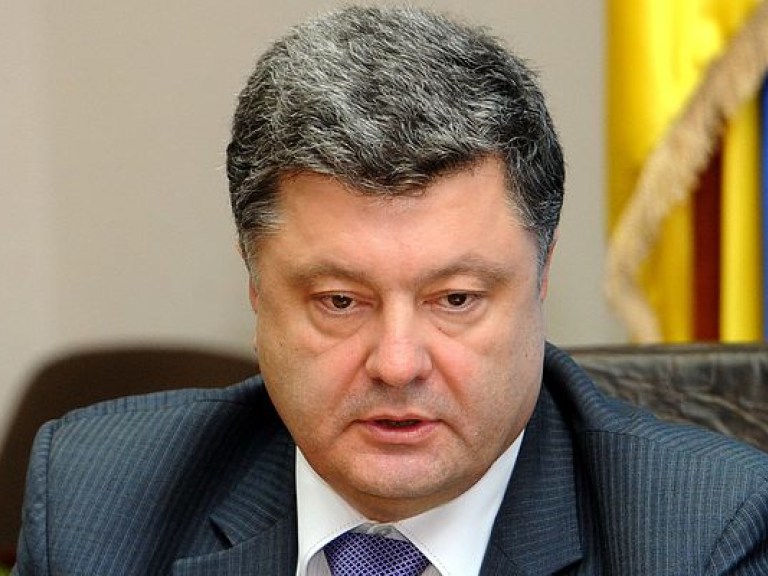 Порошенко прокомментировал подозрения НАБУ о преступлениях Насирова