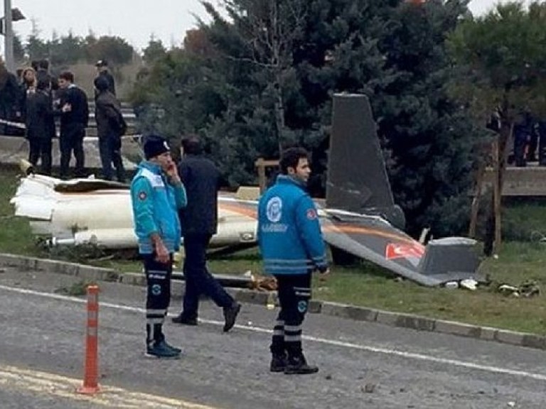 МИД РФ подтвердил гибель четырех россиян в результате падения вертолета в Стамбуле