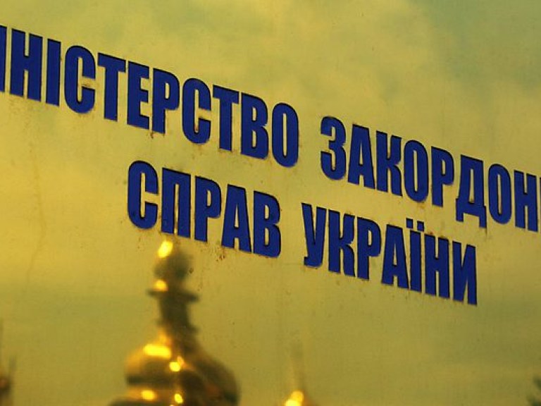 Украина введет систему электронных виз для иностранцев – МИД