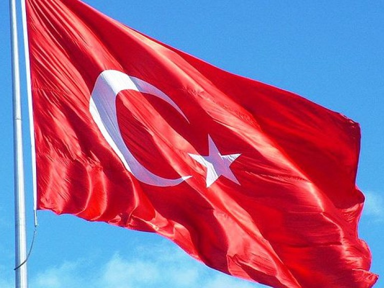 Турция официально запретила своим судам заходить в Крым