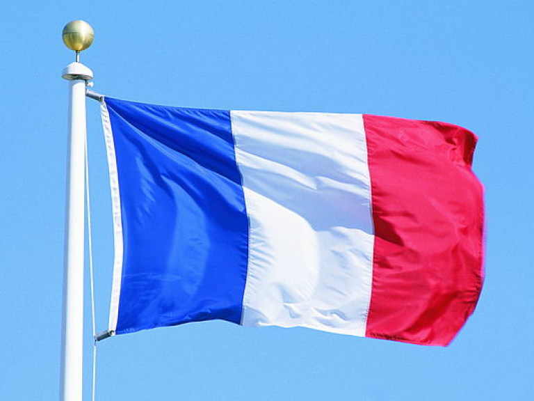 Во Франции в отношении кандидата в президенты Фийона открыли уголовное дело
