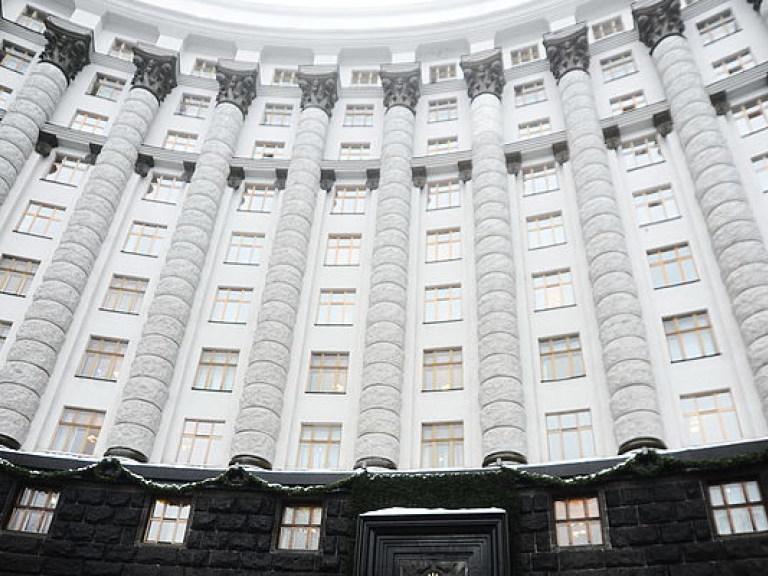 СНБО поручил Кабмину обеспечить функционирование ТЭК и металлургического комплекса Украины