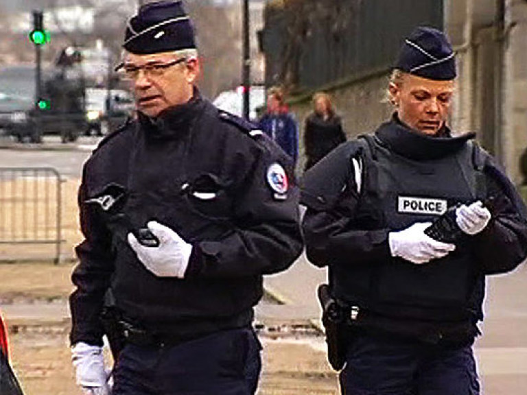Во Франции возникла стрельба в лицее, есть пострадавшие