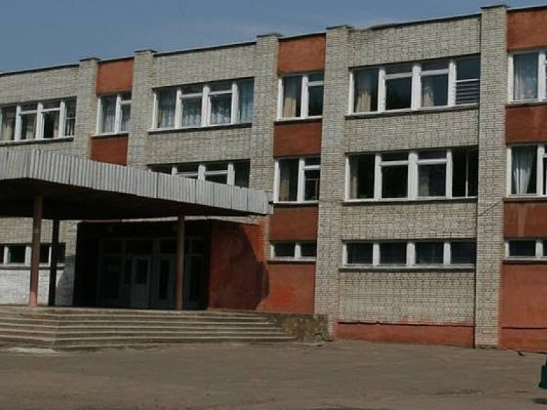 Во львовской школе обвалилась лестница между этажами, пострадавших нет