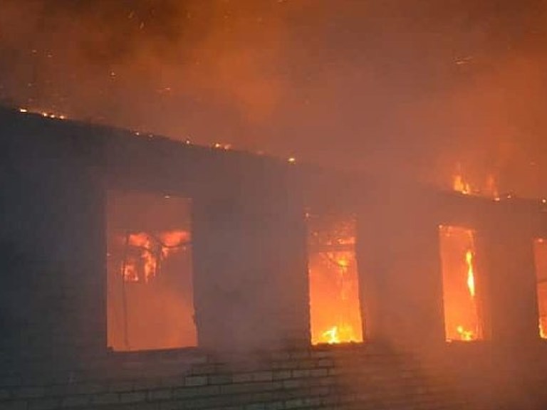 В многоэтажке в Запорожье горела нарколаборатория (ФОТО)