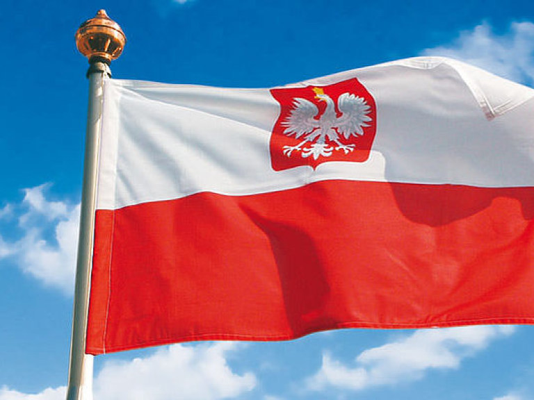 Оппозиция Польши подготовила представление о вотуме недоверия действующей власти