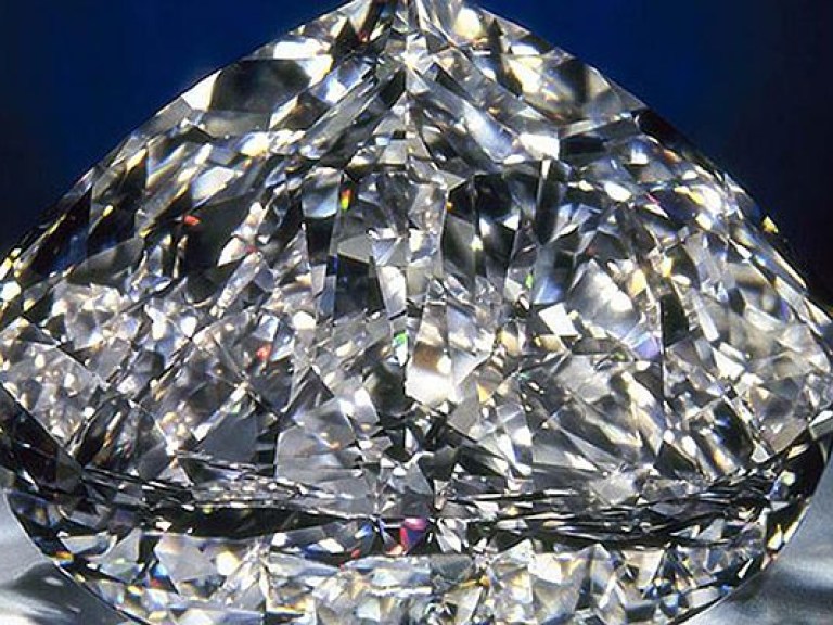 Американский подросток нашел в парке алмаз весом 7,44 карата (ФОТО)