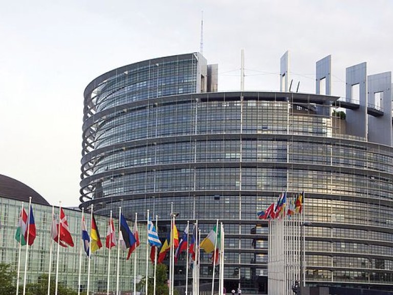 Европарламент определил дату голосования за «безвиз» для Украины