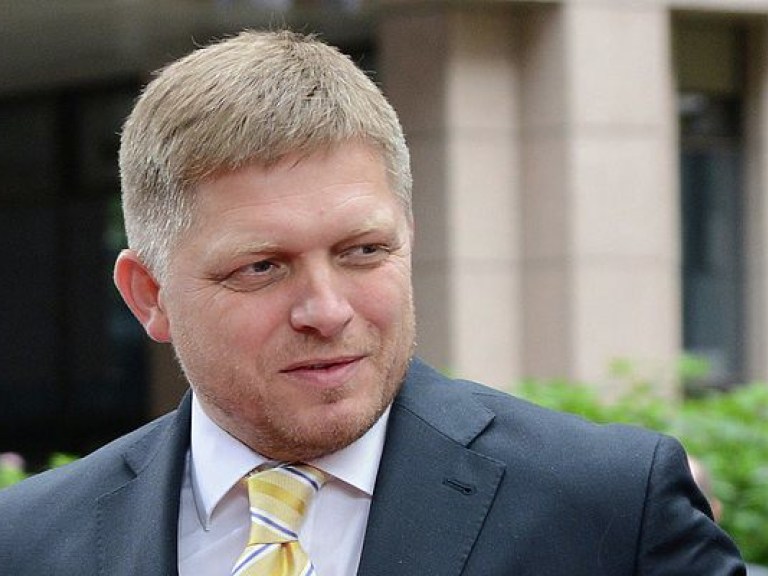Премьер Словакии заявил о неэффективности санкций против РФ