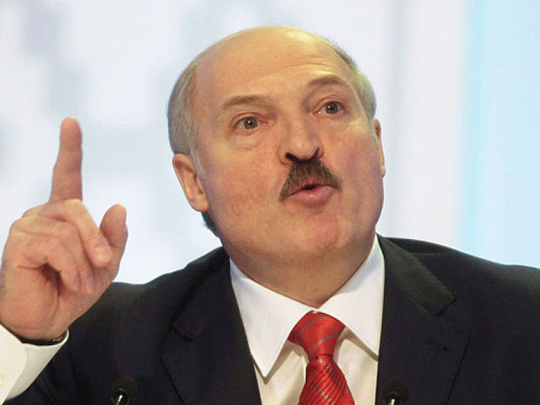 Лукашенко распорядился к 1 мая трудоустроить всех безработных Беларуси