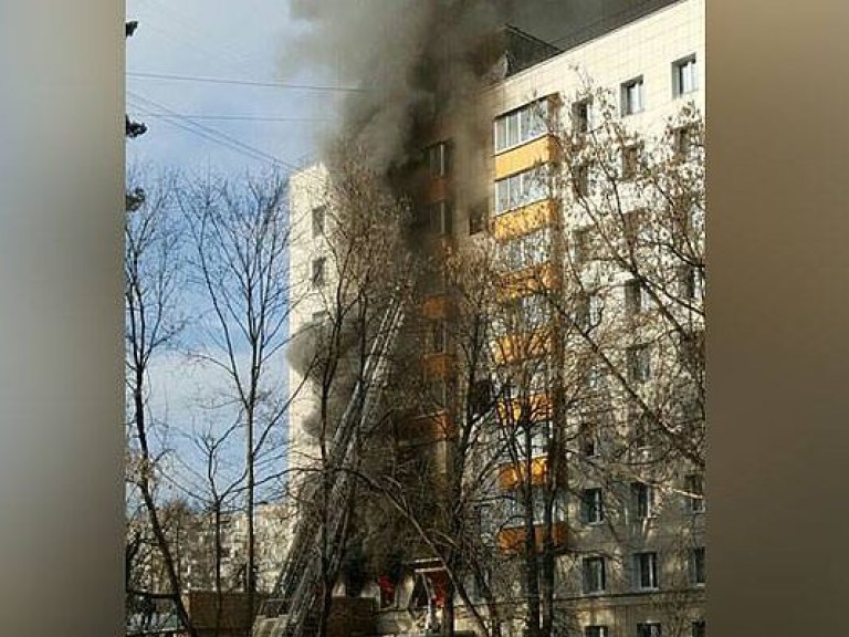 В Москве горит многоэтажка: больше десятка пострадавших (ФОТО)