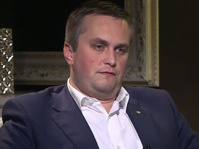 В САП допросили Онищенко по скайпу