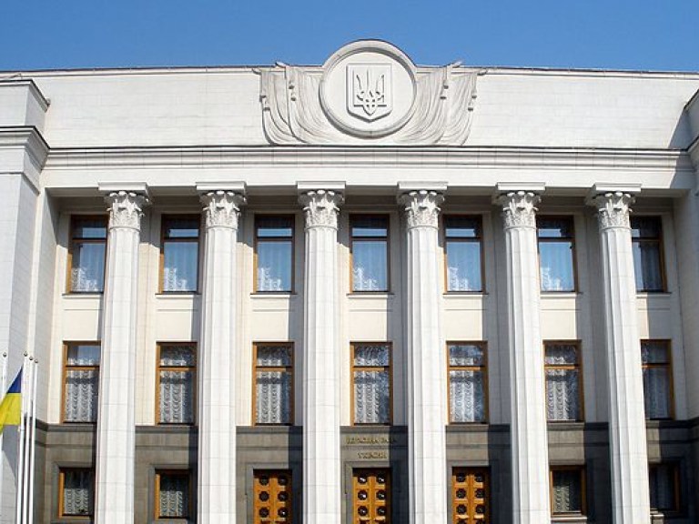 Рада приняла закон об изменении схемы перечисления НДС на счета
