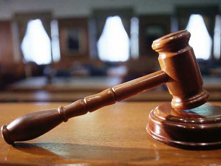 Суд оставил судью-беглеца Чауса под арестом без возможности залога