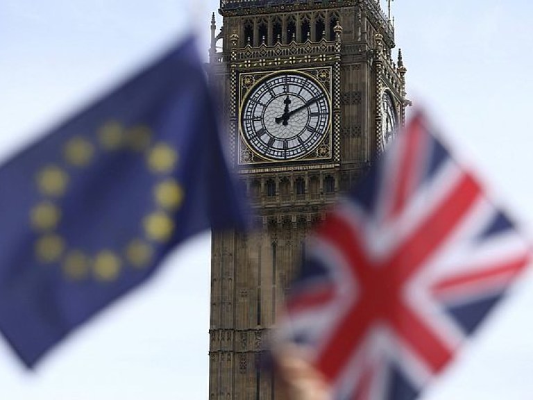 Великобритания передала Туску извещение о выходе из ЕС (ФОТО)