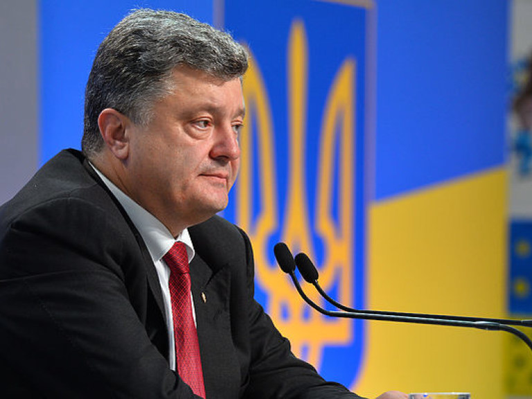 Эксперт рассказал, почему Порошенко отказался подписывать новый Трудовой Кодекс
