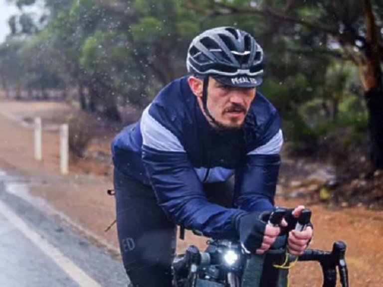 В Австралии во время гонки погиб известный велогонщик