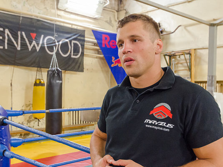 Бокс: Латыш Бриедис одолел немца Хука