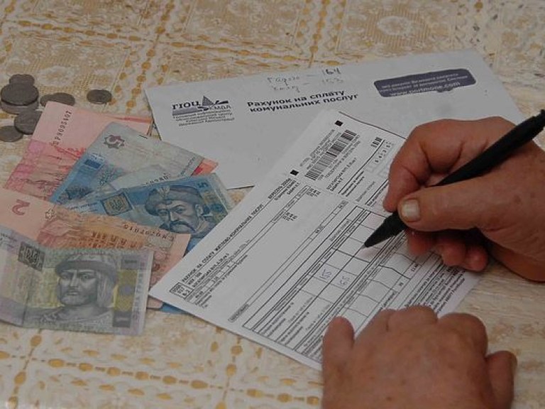 Долги за коммуналку объясняются несоответствием реальных доходов киевлян с высокими тарифами – эксперт