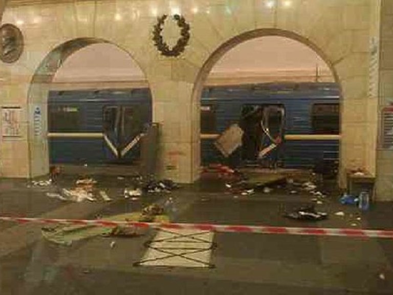 Минздрав: В результате взрыва в метро Санкт-Петербурга погибли 10 человек, 37 находятся в больницах