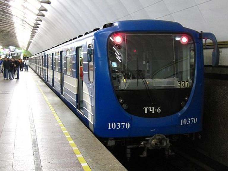 В метро Санкт-Петербурга снова ищут взрывчатку: поступило сообщение о заминировании
