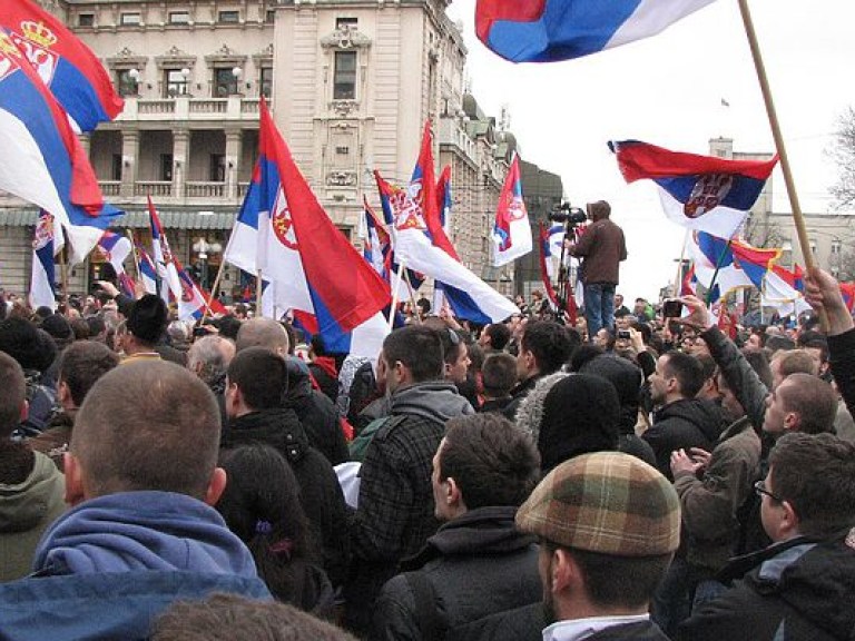 В Сербии прошли массовые протесты против новоизбранного президента (ВИДЕО)