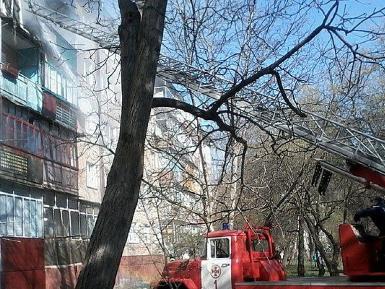 В Хмельницком загорелась квартира в многоэтажном доме (ФОТО)