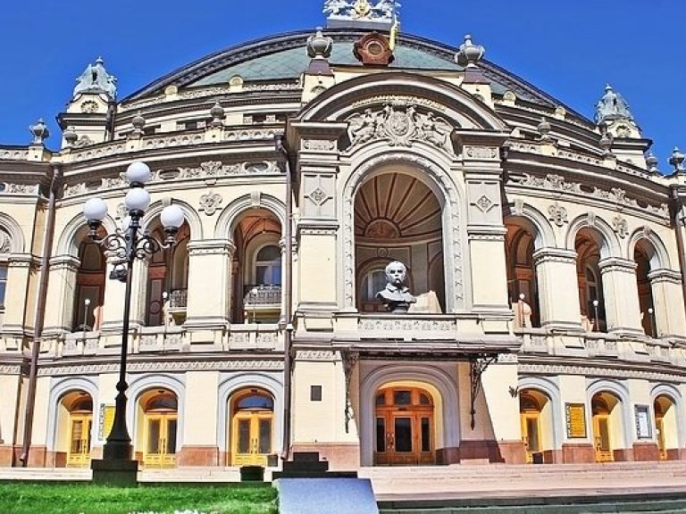 Премьера оперы «Флория Тоска»: На чем сердце успокоится