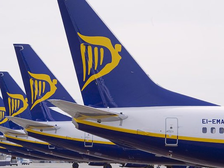 Лоукостер Ryanair запустит полеты из Львова до Берлина на месяц раньше