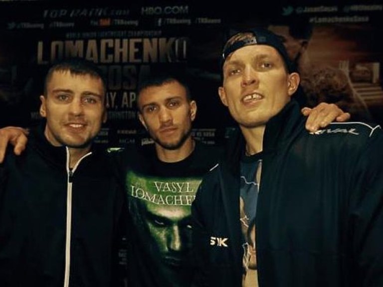 Ломаченко, Усик и Гвоздик победили соперников на боксерском ринге  (ФОТО, ВИДЕО)