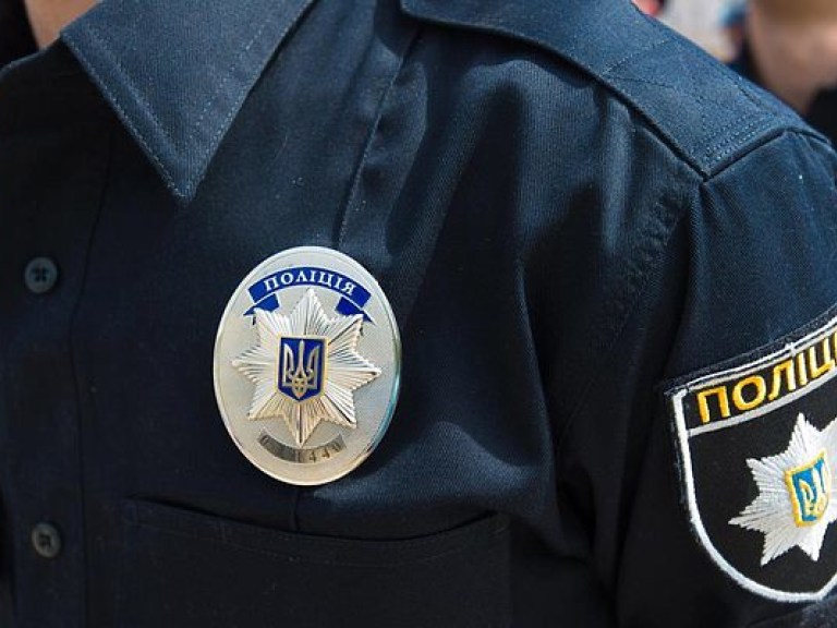 В Харькове полицейские задержали собаку с наркотиками (ФОТО)